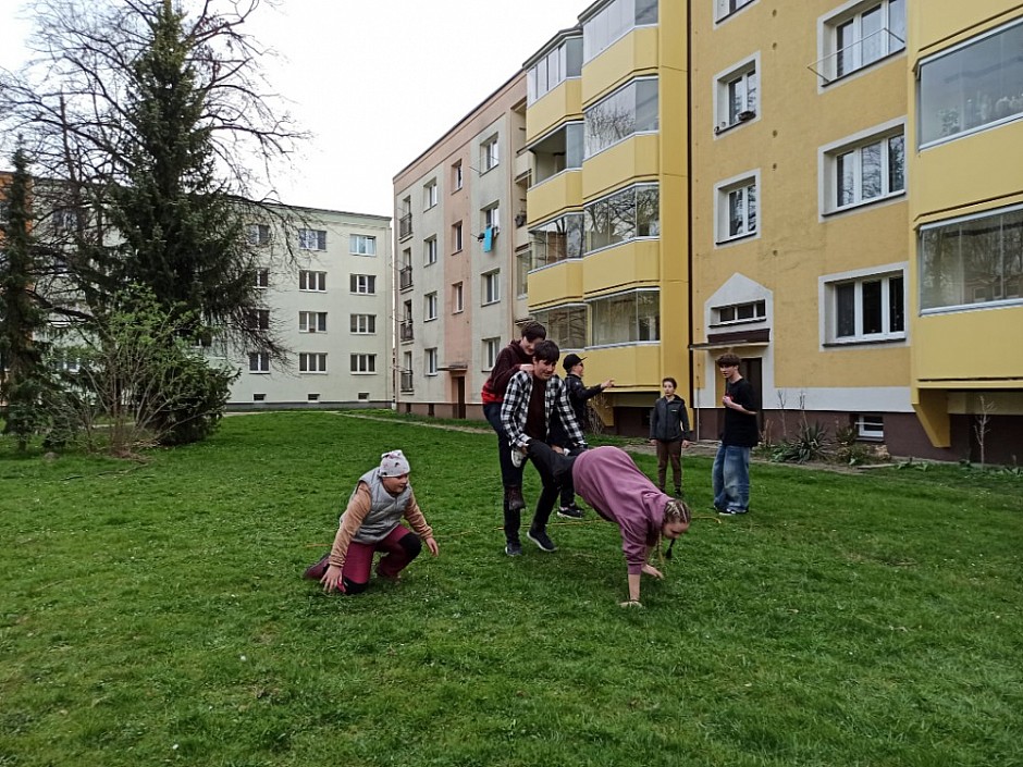 Družinovka 26.3.2024 hřiště a klubovna (16)