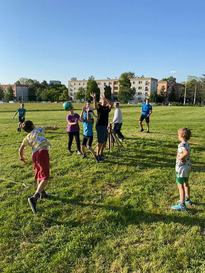 Družinovka softbalová 30.4.2024 louka u Koliby (15)