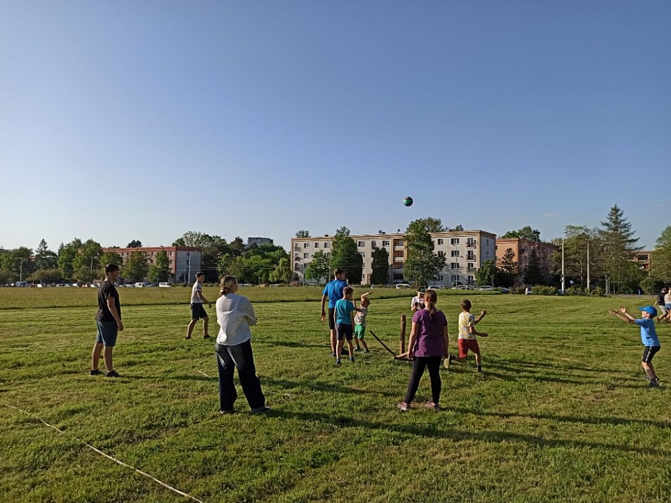 Družinovka softbalová 30.4.2024 louka u Koliby (5)