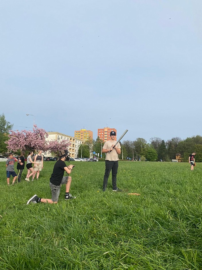 Družinovka softbalová 9.4.2024 louka u klubovny (9)