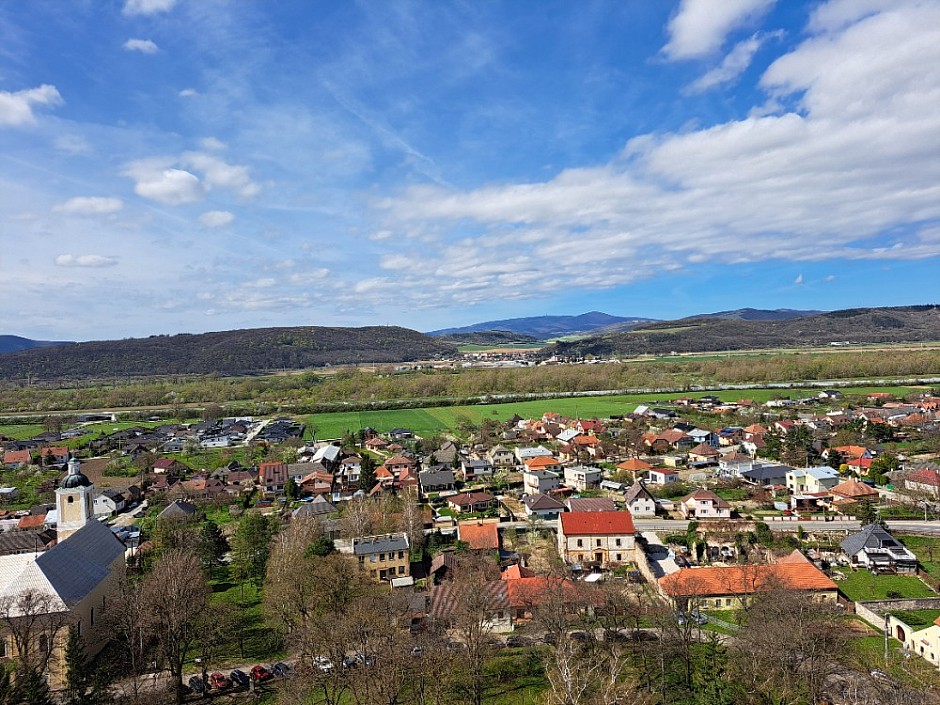 1-hrad Beckov Slovensko 29.3.-1.4.2024 Velikonoce (3)