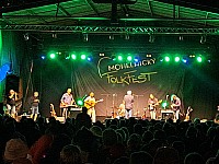 Robert Křesťan a Druhá Tráva Mohelnický Folkfest 31.8.2024 Dostavník (1)